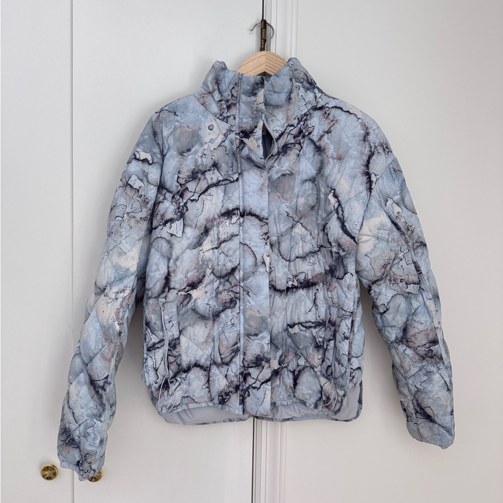 FLX Quilted Packable Puffer Jacket
Blue Gray‎ Marble Pockets Snap Zip,
Medium